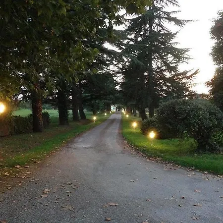Les Rives Du Plantie Otel 4*