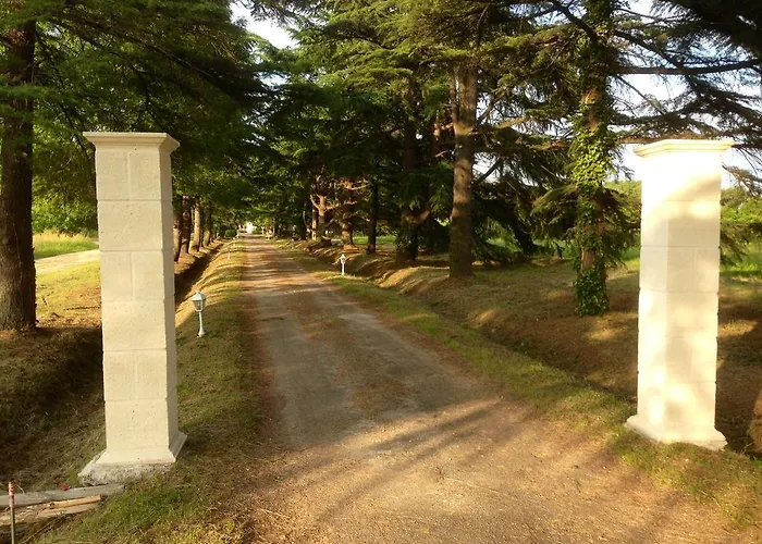 Hotel Les Rives Du Plantie 4*